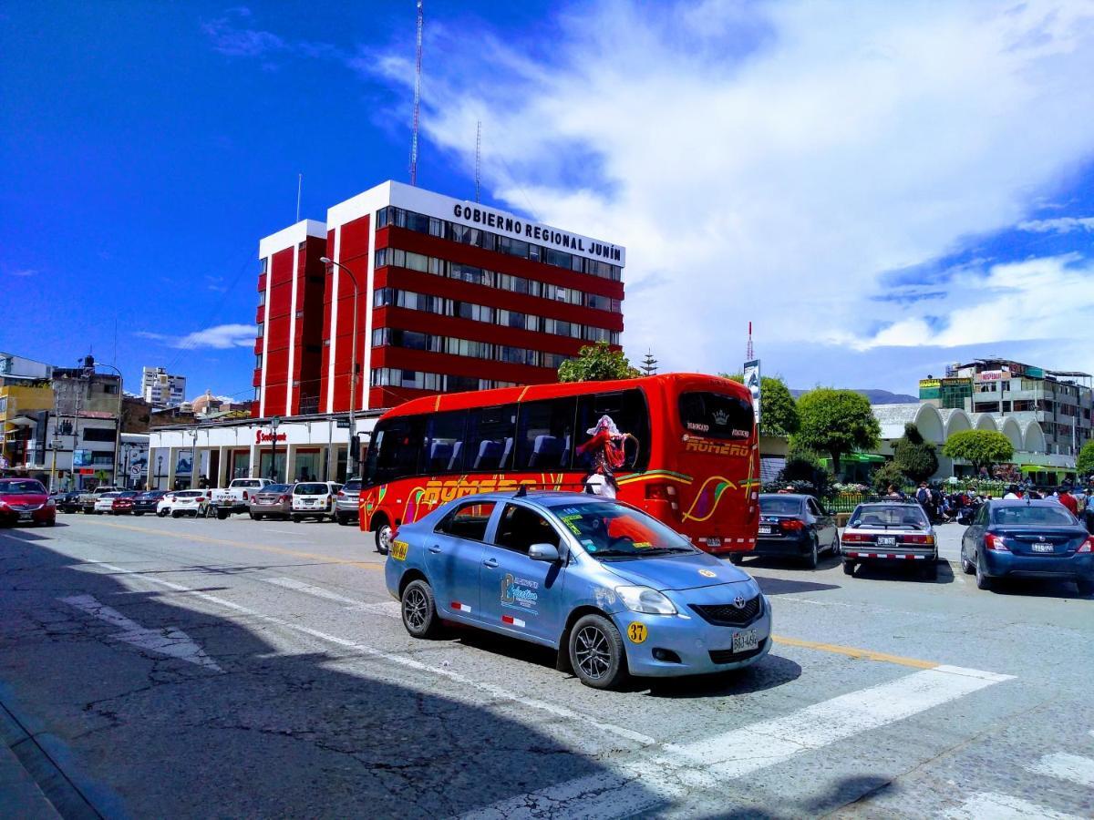 Casa Blanca Hospedaje Huamancaca Εξωτερικό φωτογραφία
